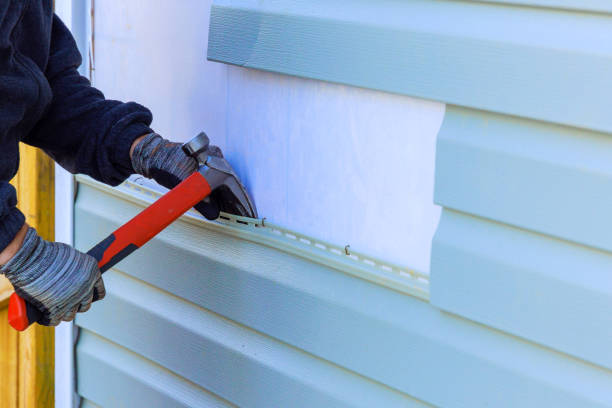 Reliable Siding Repair contractor in Manor, TX by Squared Siding